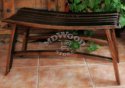 Butoaie decorative din lemn pentru o resedinta de vara si o gradina ca element de design peisagistic!