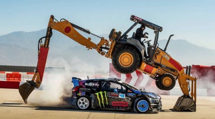 Drift ca americanii au transformat hobby-ul japonez intr-un spectacol de la Hollywood