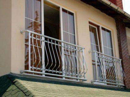 Ușile de pe balcon - fotografii ale noutăților și cele mai bune idei pentru decorarea intrării pe balcon