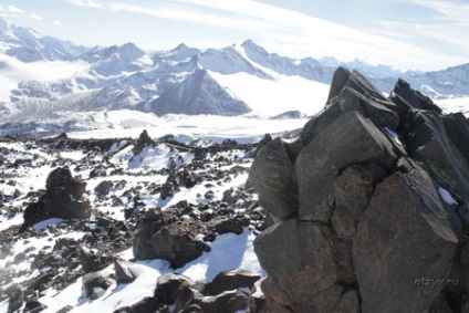 Elbrus és Dombai