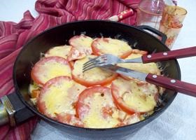 Zucchini și vinete coapte în cuptor cu roșii de gătit pas cu pas
