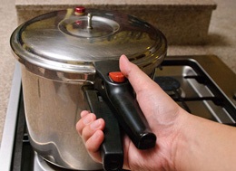 Cum să gătești într-o aragaz sub presiune
