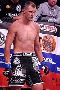 Hogyan lesz a visszatérése Aleksander Emelianenko nagy MMA küzdelmek szeptemberben