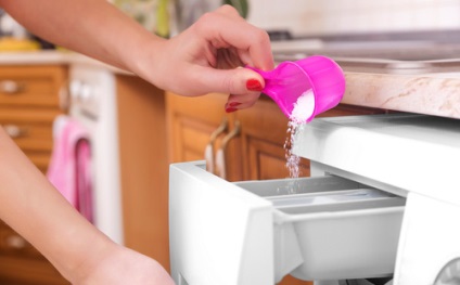 Hogyan mossa dishcloths az otthoni növényi olaj, mustár, forralás nélkül és