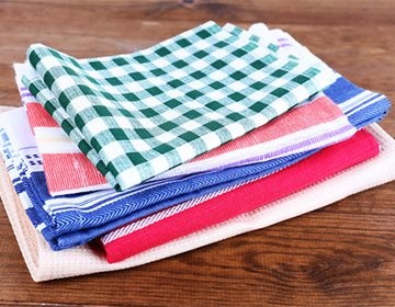 Hogyan mossa dishcloths az otthoni növényi olaj, mustár, forralás nélkül és