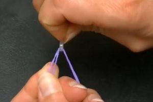Cum să țese brățări de bumbac dublu