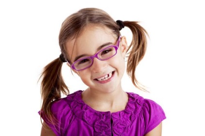 Cum să predați copilului ochelari