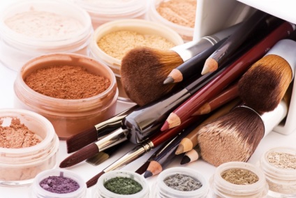 Cum să verificați calitatea produselor cosmetice