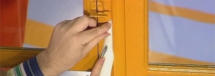 Cum de a izola o ușă din lemn de plastic sau din lemn
