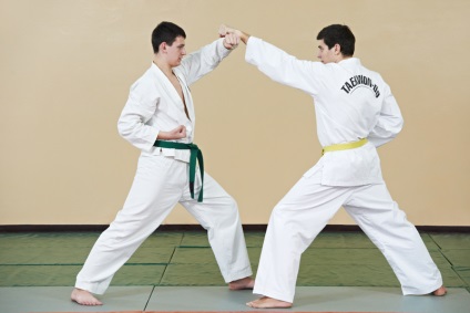 Hogyan megháromszorozódik az ütközési sebességet a taekwondo - ajánlásainak tapasztalt edzők