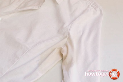 Cum să eliminați patch-urile galbene din sudoare din haine albe