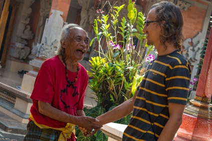 Ketut lyer (ketut liyer) - vizitarea unui cunoscut vindecător sau urmărirea filmului 