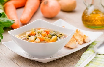 Reteta Minestrone pentru supa de legume clasica italiana si mai multe alternative