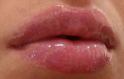 Noua mea strălucire strălucește - balsam de buze Givenchy gelee d interdit, # 8 comentarii violet electrice