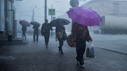 În Moscova, ploaia vine dintr-un legământ decăzut