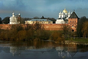 Novgorod Kremlin (detinets) adresa, timpul de lucru, cum să ajungeți acolo, istorie, descriere