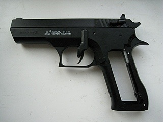 Privire de ansamblu asupra pistolului kwc jericho 941