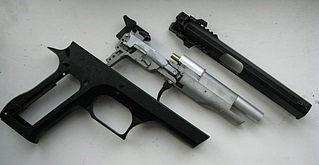 Privire de ansamblu asupra pistolului kwc jericho 941