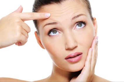 Ce face riduri femei și caracteristici faciale