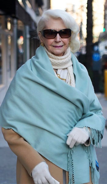 Îmbrăcăminte pentru femei în vârstă (foto) elegante pentru femei după 60 de ani