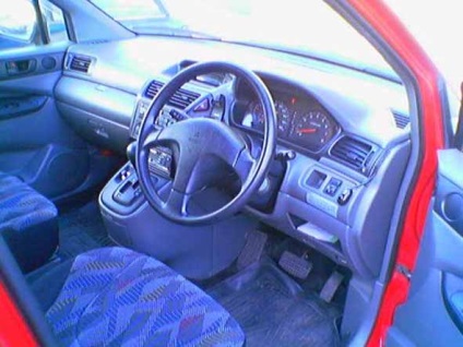 Revizuirea proprietarului mașinii mitsubishi rvr (Mitsubishi RVR)