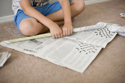 Artizanat din tuburi de ziare - o casă de ziare cu mâinile lor