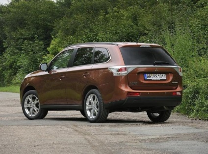 Achiziționarea unui an model Mitsubishi Outlander 2013