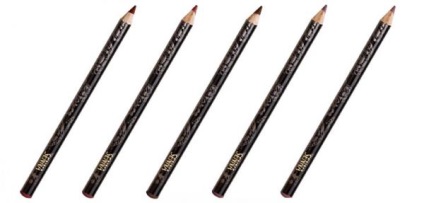 Atingerea finală a creionului creion pentru ochi, buze și sprâncene, prod make up