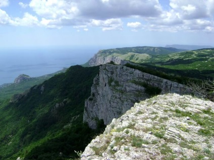 Vă invităm la drumeții fascinante din Crimeea cu Oleg