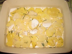 Cartușă de cartofi picant, cu cremă și brânză - gătiți pur și simplu