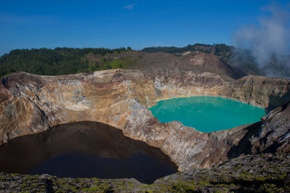 Lacuri multicolore de vulcan kelimutu, Indonezia (24 fotografii)