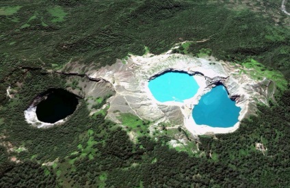 Lacuri multicolore de vulcan kelimutu, Indonezia (24 fotografii)