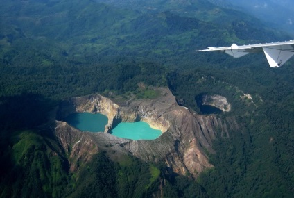 Lacuri multicolore de vulcan kelimutu, Indonezia (24 fotografii)