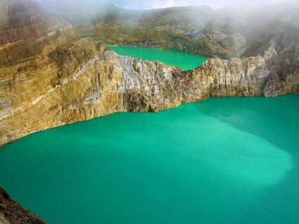 Lacuri multicolore de vulcan kelimutu, Indonezia (24 fotografii)