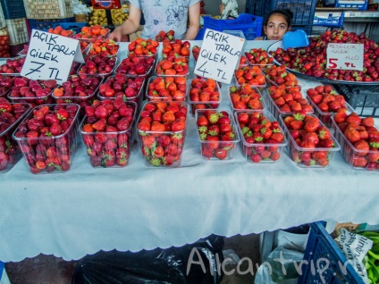 Piața din Marmaris - o mare varietate de fructe