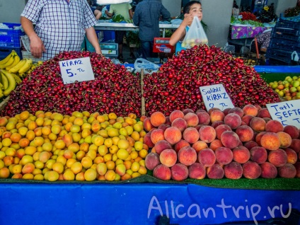 Piața din Marmaris - o mare varietate de fructe