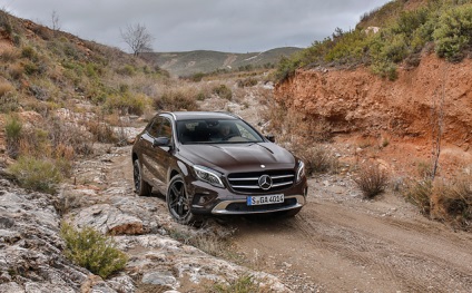 Șase întrebări la mercedes-benz gla