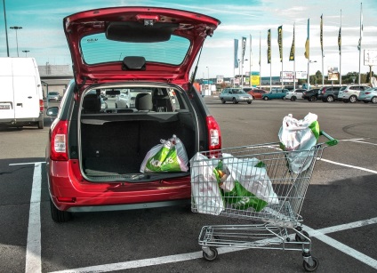 Tesztvezetés az új kocsi renault Logan MCV enyhe szúrás irigység 1