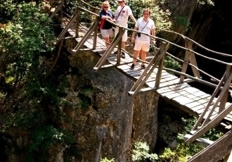 Cascade de câini calzi, Emen și Krushun, Bulgaria