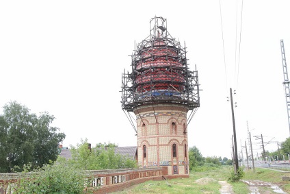 Temple minden vallás Kazan növekedni fog Thai pagoda, esti Kazan