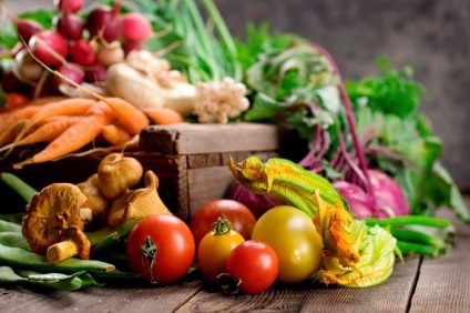 Dobozok zöldségtárolásra a lakásban, ahol tárolni zöldséget a konyhában