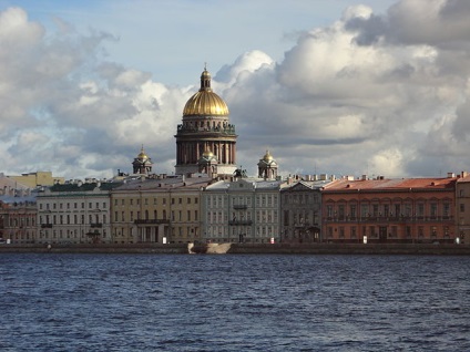 Ghicitorii din Catedrala Sf. Isaac, Centrul Sankt Petersburg