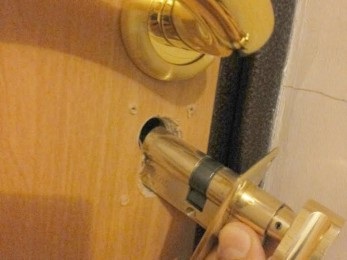 Cseréje zárbetét - Guardian szolgáltatás (lock) Cseréje zárbetét - Guardian Service