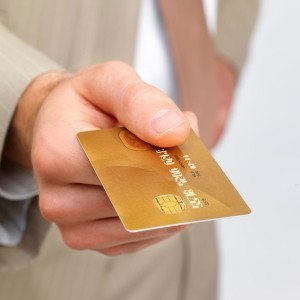Avantaje și reduceri ale vizelor pentru carduri de credit de aur