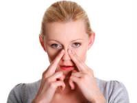 Frecvent strănut și nas curbat fără febră, cum să opriți pruritul în nas