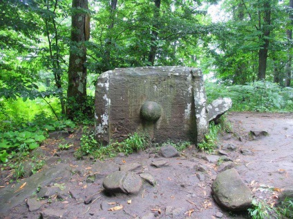 Dolmens pe teritoriul Krasnodar din Caucaz - colibe eroice sau case ale sufletului