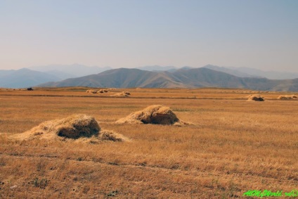 Drumul Yerevan-Tatev, spre Armenia cu mașina