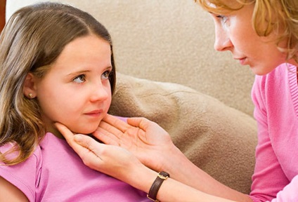 Tratamentul eficient al unei voci dureroase la un copil