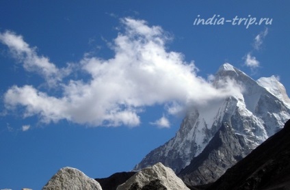 Sursa ganga - gheață pe gheață în Himalaya, India