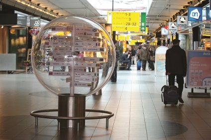 Cum să ajungeți de la aeroport la centrul orașului Amsterdam, în Amsterdam